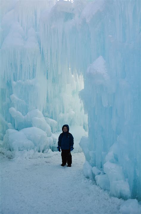 Ice Castles Woodstock New Hampshire - Mommy's Fabulous Finds