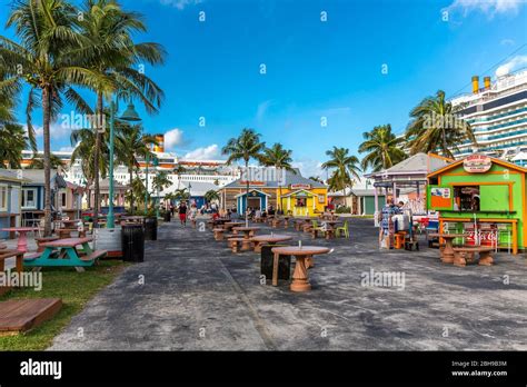 Cruise ships in the port of Freeport, Port Lucaya, Grand Bahama, Bahamas, Caribbean, Atlantic ...