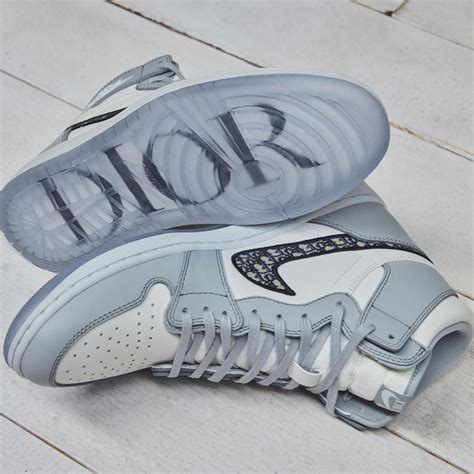 Dior x Air Jordan 1 High — Kick Game