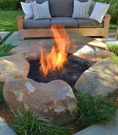 How to Be Creative with Stone Fire Pit Designs: Backyard DIY