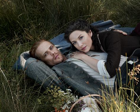 ‘Outlander’ Season 5 Review: Jamie and Claire Are Back and Better Than ...