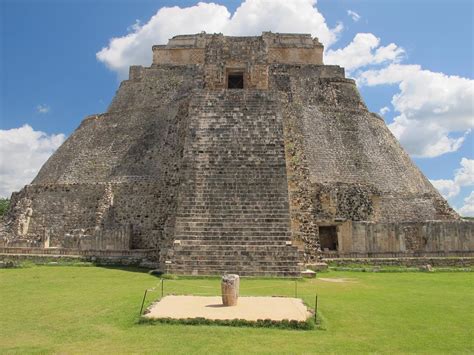 Ruta Puuc - Uxmal Temple ~ Derek's Travels