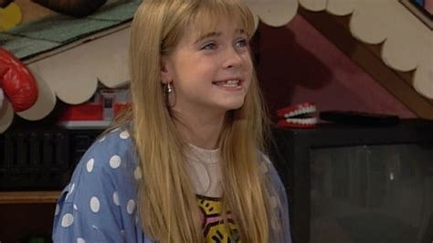 Watch Clarissa Explains It All Season 3 Episode 5: Punch The Clocks ...