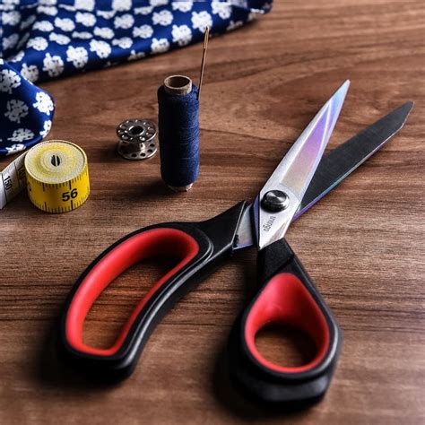 6 Best Fabric Cutting Scissors of 2024 - Cut Quilting Fabric With Ease