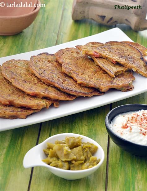 thalipeeth recipe | instant Maharashtrian thalipeeth | healthy ...