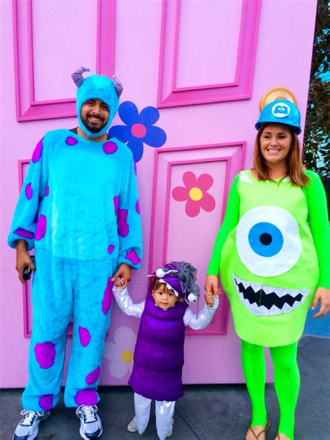 Our family's halloween costumes! Mike Wazowski, Sully and Boo from ...