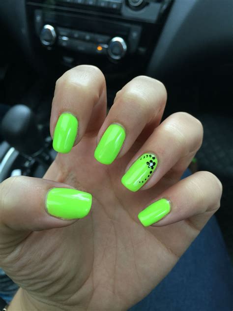 Neon green nails, lime green nails, vacation nails, flower accent nail, neon, green, nails, real ...
