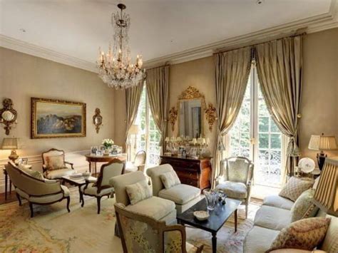 If you like glam and shine, you will love French style living rooms | Interior Design Paradise