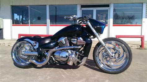 Buy Custom Built Suzuki M109 Boulevard on 2040-motos