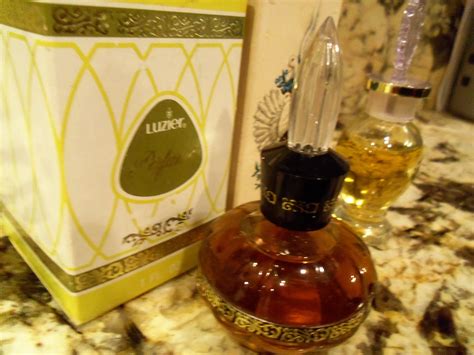 Vintage Perfume Bottles 1960's Avon & Luzier Mysterious