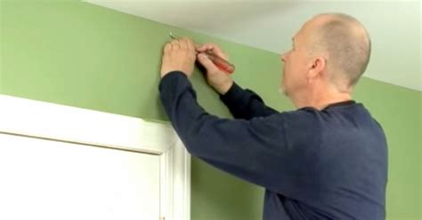 How To Easily Repair Wall Cracks Yourself - Handy DIY