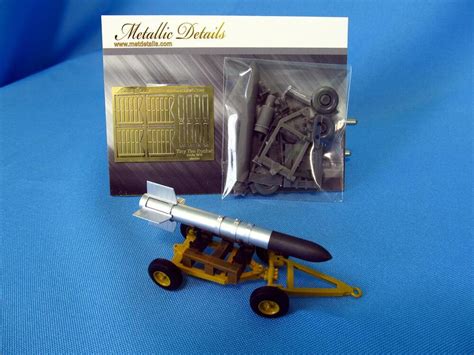 Metallic Details MDR4832 Tiny Tim rocket with American WWII Trail