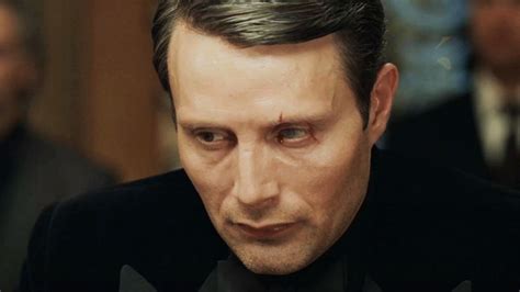 Mads Mikkelsen Has His Own Explanation For Le Chiffre's Scar In Casino ...