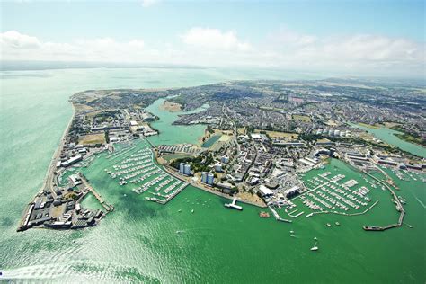 Living in Gosport - Invest In Gosport