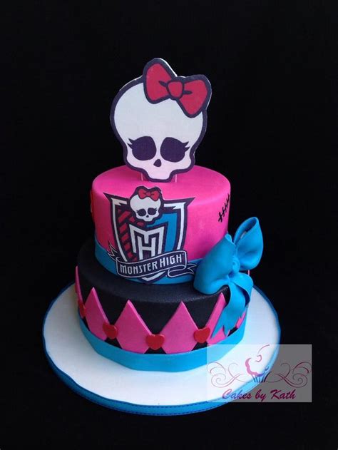 Monster high birthday cake - Decorated Cake by Cakes by - CakesDecor