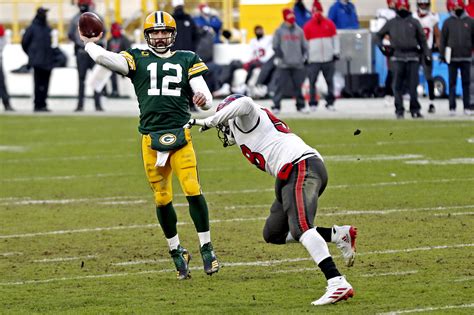 NFL-Green Bay QB Rodgers' future 'uncertain' after loss to Bucs | Reuters