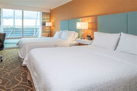 Hampton Inn and Suites by Hilton, Downtown Vancouver | Classic Vacations