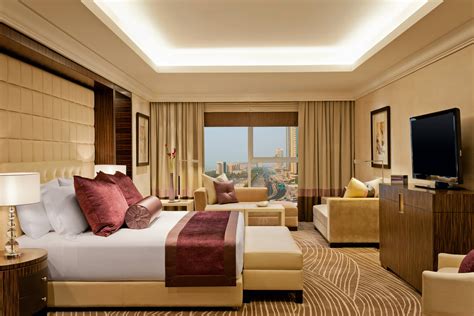 Luxury Hotels & Resorts in Dubai | Grosvenor House, a Luxury Collection ...