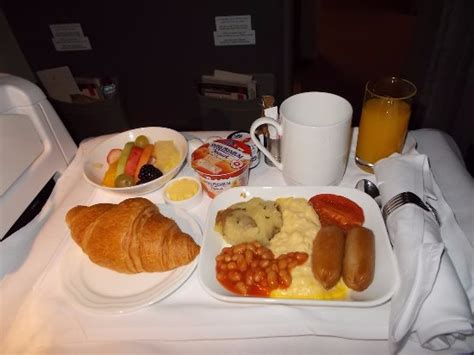 Emirates Airline Business Class Meal Very Nice Picture Of Emirates | My ...