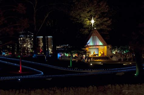 Graceland Christmas Lighting Ceremony Tonight [WATCH]