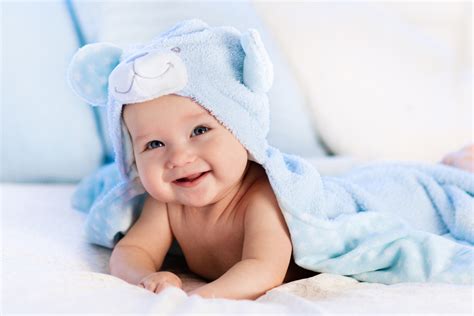 Your Baby's First Smile: All you need to know.| Cloudnine Blog