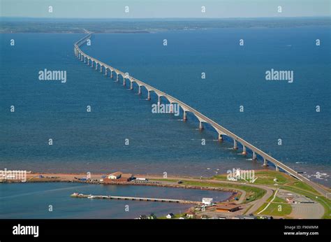 Confederation Bridge, BordenCarleton, Prince Edward Island, Canada ...