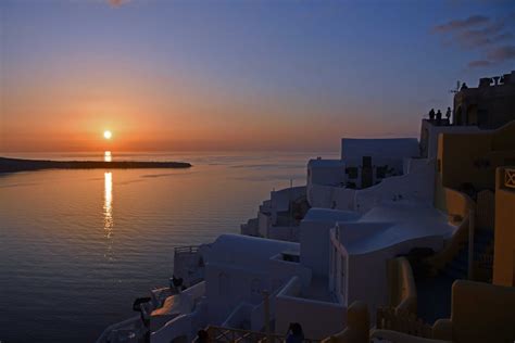 santorini-sunset - Ed Unloaded.com | Parenting, Lifestyle, Travel Blog