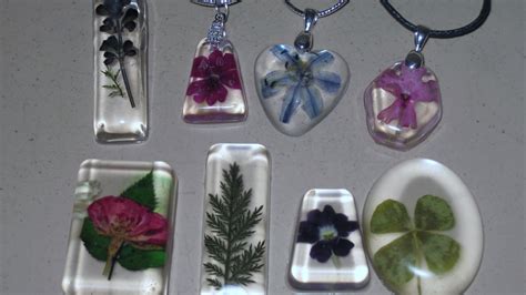 How to Make Botanical Jewelry and Bookmarks with Pressed Flowers and Resin | Jewelry box design ...