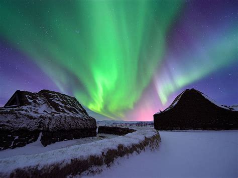 Northern Lights - Aurora Borealis As Seen From Iceland > FREEYORK