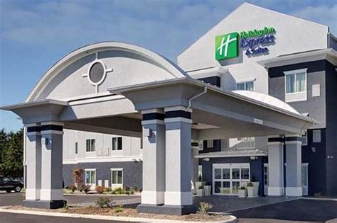 Holiday Inn Express & Suites, Fremont OH - Sandusky County Ohio ...