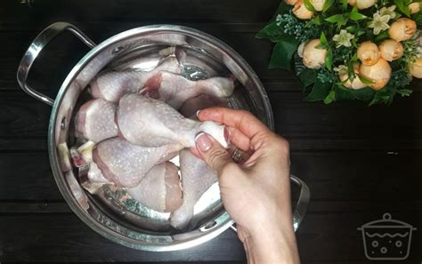 How to Boil Chicken Legs - How-to-Boil.com