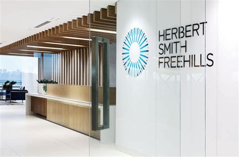 Herbert Smith Freehills office design | Office Snapshots