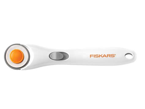 MJTrends: Fiskars Rotary Cutter: 28mm