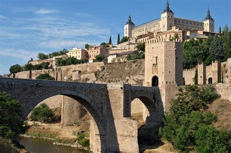 Independent Toledo Day Trip: Toledo Card and High-Speed Train Transport ...