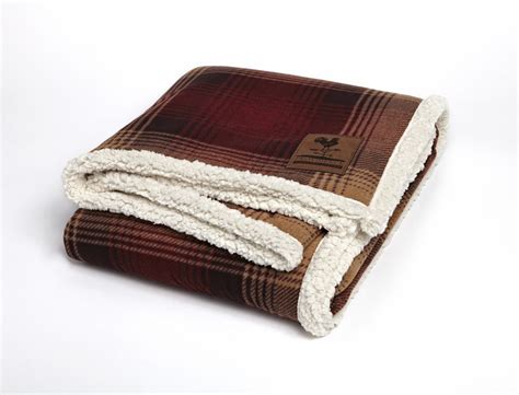 DeluxeComfort.com Cottage Plaid Throw - Red Plaid