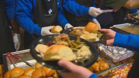 Boise Rescue Mission serves up Thanksgiving meals | ktvb.com