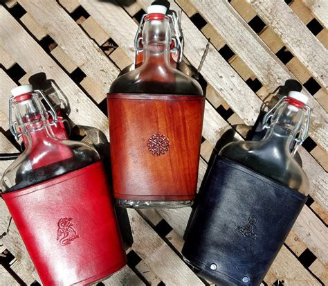 Large Flask - Glass Swingtop Flask in Leather Holder