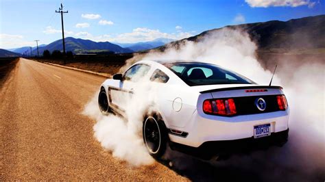 Ultimate Ford Mustang GT Sound Compilation - YouTube