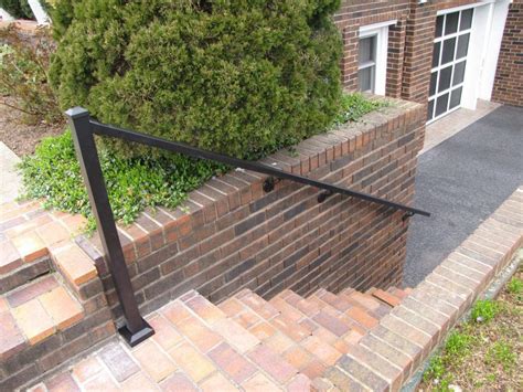 Types of Railings: Handrails vs. Guardrails - AHD