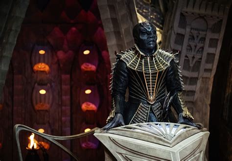 STAR TREK: DISCOVERY Producers Explain Why Klingons Look Completely ...