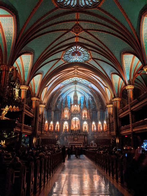 Is Aura Montreal Worth It? Review of the Notre-Dame Basilica Light Show ...