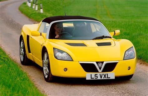 Vauxhall VX220 2000 - Car Review | Honest John