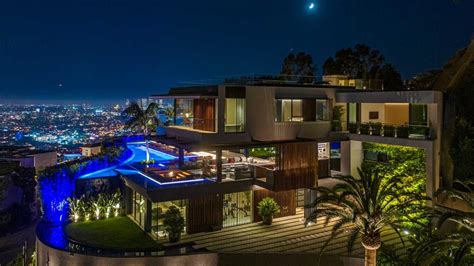 Largest home built in the Hollywood Hills sells for USD $35.5m - realestate.com.au