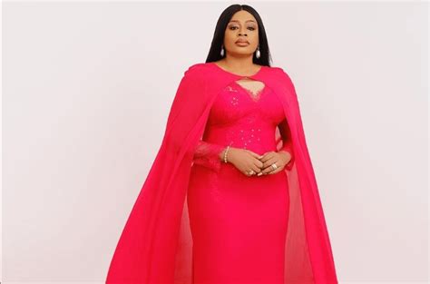 DOWNLOAD: Sinach - Thou Art Worthy [Mp3 & Lyrics] * Ever Gospel