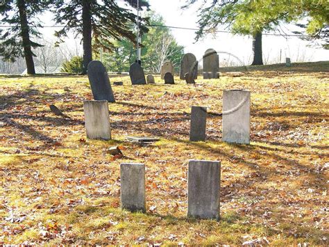 CENTER CEMETERY - Manchester NH at SEARCHROOTS