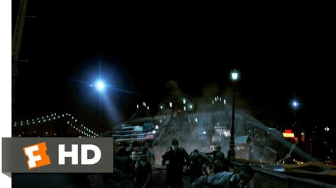 Cloverfield (2/9) Movie CLIP - Brooklyn Bridge Collapse (2008) HD - YouTube