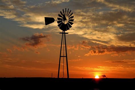 Oklahoma windmill sunrise photograph in 2020 | Windmill art, Photography prints art, Windmill