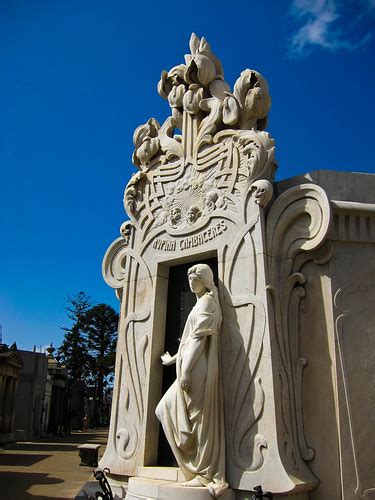 City of the Dead: La Recoleta