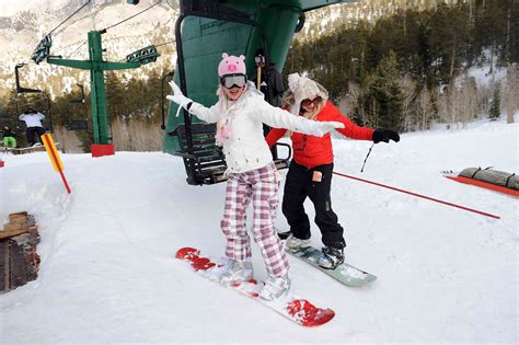 How To Get Off A Ski Lift Snowboard : Do you have to have one foot out ...