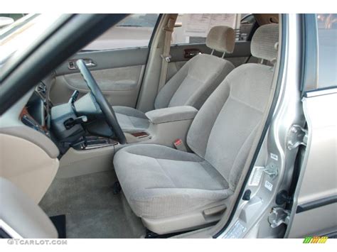 1997 Honda Accord LX Sedan interior Photo #39695755 | GTCarLot.com